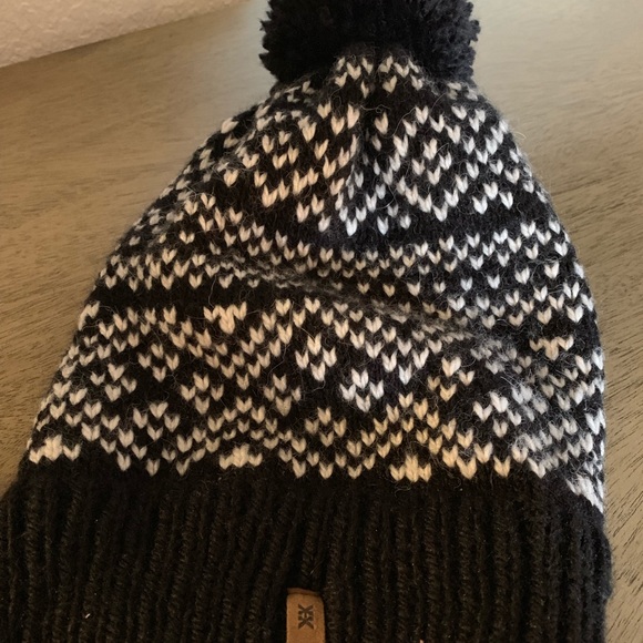 Krochet Kids brand Ponytail Hat - Picture 4 of 5